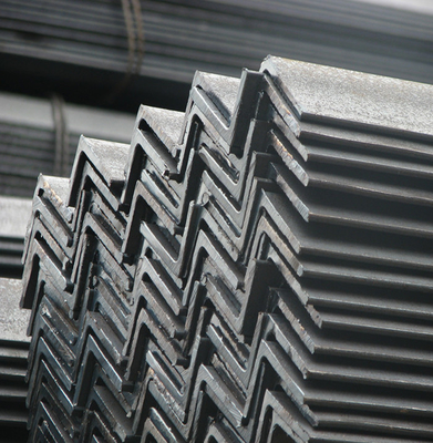 Gleich/ungleich galvanisierter Winkelstahl Q195 Q235 ASTM 30*30*3mm 40*40*3mm für den Bau
