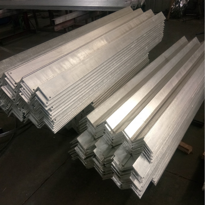 Galvanisierte 90 Grad galvanisierter Wand-Winkel 6-40mm Q195-Q420 warm gewalzte das Stahlwinkel-Eisen