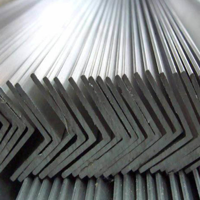 warm gewalzter galvanisierter Winkel des Flussstahl-1x1 2 Zoll galvanisiertes Winkel-Eisen