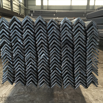 warm gewalzter galvanisierter Winkel des Flussstahl-1x1 2 Zoll galvanisiertes Winkel-Eisen