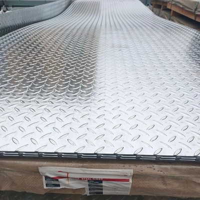 Diamantgeprägte Gi-Kartenplatte Q195 Q235 Q345 1 mm 3 mm Anti-Klebstoffdekoration