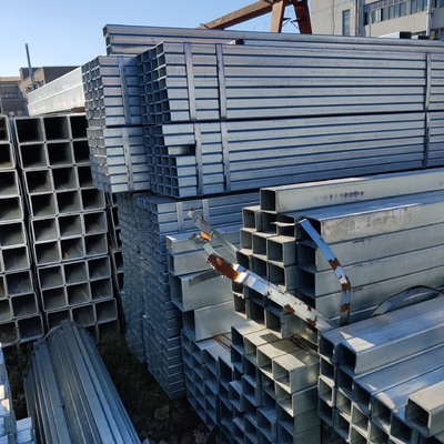 Zink beschichtet Q215b Q235b Galvanisiertes Stahlrohr Quadrat Rechteck 2,5 Zoll 3 Zoll