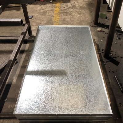 Z140 Z350 4ft X 8ft galvanisierte Stahldachplatten DX54D DX55D 0,2-6mm Dicke im Gebäude